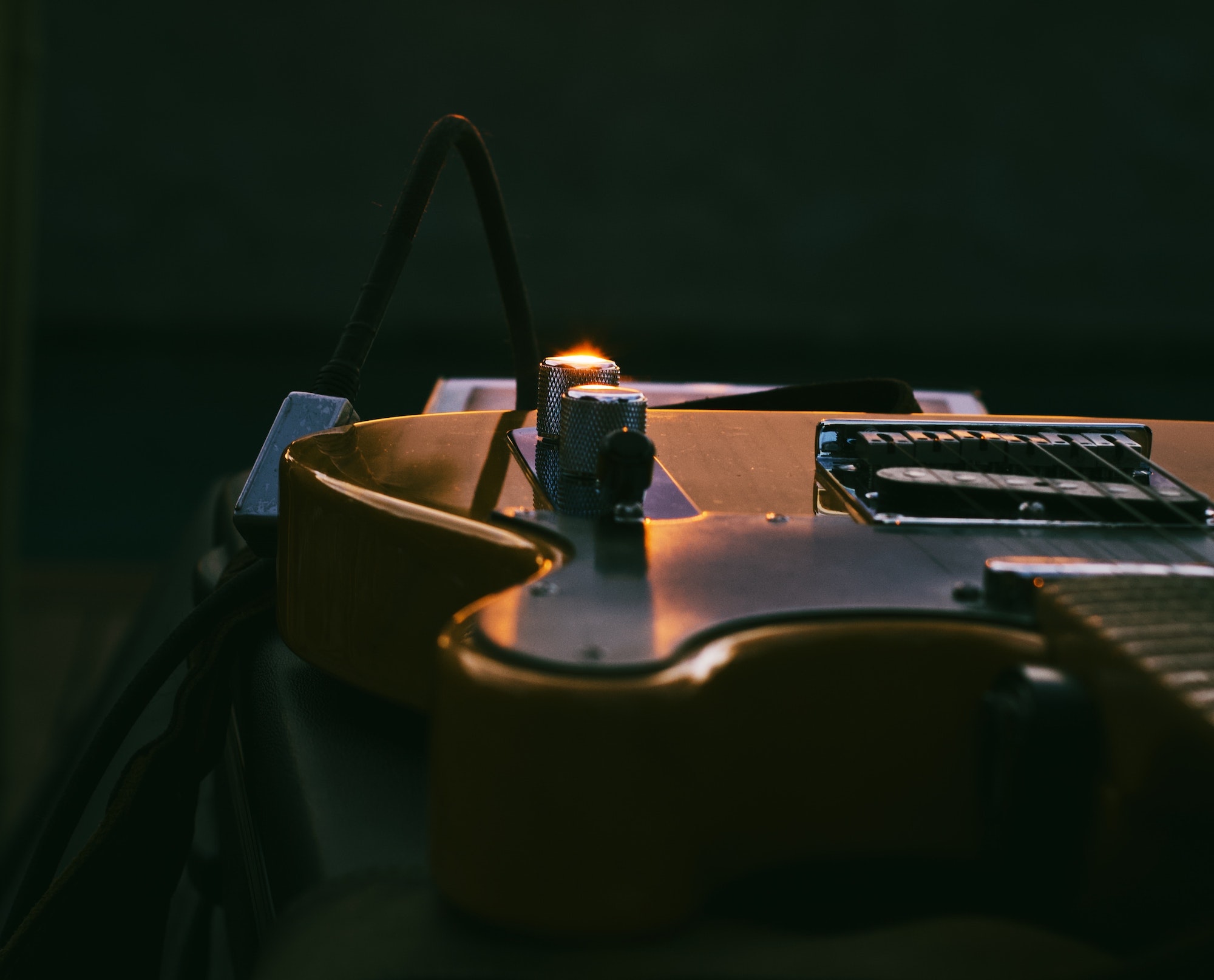 Hit the Right Notes: How Resonance in Music Can Elevate Your Corporate Marketing Game